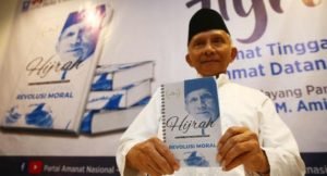 Amien Rais Sebut Buku Revolusi Moral untuk Akhiri Revolusi Mental Jokowi