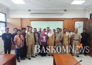 Tak Kunjung Dibangunkan Jaling, Warga Kepuh Berbondong-bondong Ngadu ke DPRD