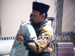 Selain Memaafkan, Kang Jimmy juga Minta Kades Cengkong untuk Berikan Pekerjaan bagi Bizman