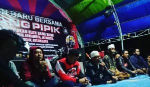 Malam Tahun Baru Bersama Caleg Kang Pipik dan Kaum Milenial di Kawasan Hutan Mangrove