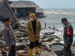 Bupati Tinjau Bencana Rob di Pantai Pisangan