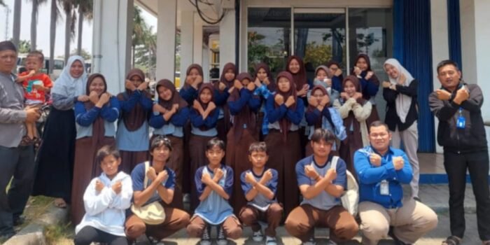 Kader Motekar Cilamaya Wetan Sosialisasi Stopan Jabar Kepada Pelajar PKBM Darul Hikam